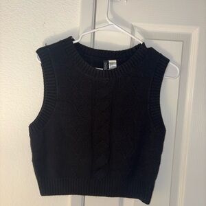 H&M Black Cable Knit Cropped Sweater Vest